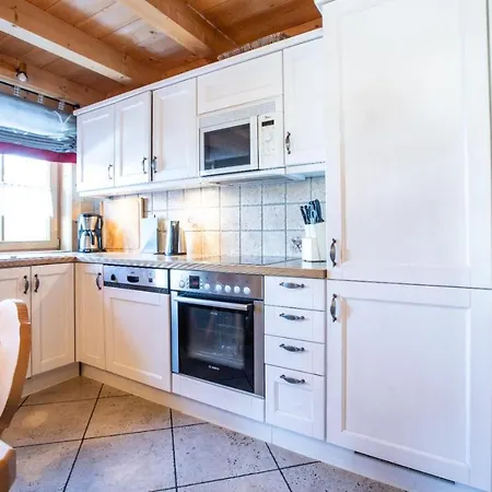 Ferienhaus Koenigsleiten 175 *